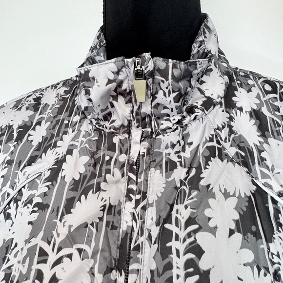 Lands' End Floral Full Zipper Windbreaker Grey - Picture 3 of 12